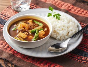 スープカレーに合う献立20選！人気の付け合せや主菜などの簡単レシピを紹介